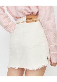 ONETEASPOON - Beżowa spódnica mini 2020. Stan: podwyższony. Kolor: beżowy. Materiał: jeans. Wzór: aplikacja, nadruk. Sezon: lato #3