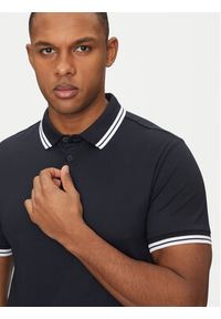 Guess T-Shirt M2GP34 KARS0 Granatowy Regular Fit. Typ kołnierza: dekolt w karo. Kolor: niebieski. Materiał: bawełna #5