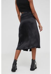 Answear Lab spódnica kolor czarny midi rozkloszowana. Kolor: czarny. Materiał: tkanina. Styl: wakacyjny