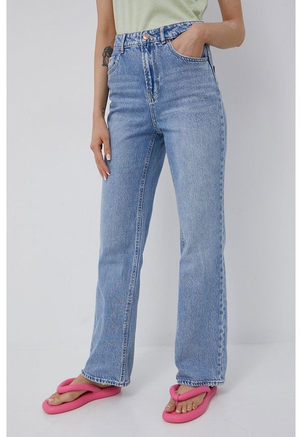 Vero Moda jeansy damskie high waist. Stan: podwyższony. Kolor: niebieski