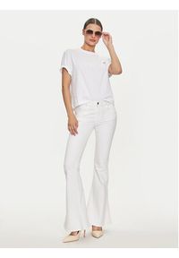 Guess Jeans T-Shirt W4YI05 K8HM0 Biały Regular Fit. Kolor: biały. Materiał: bawełna