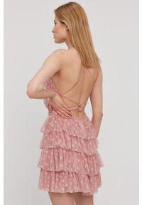 Nissa - NISSA - Sukienka. Okazja: na co dzień. Kolor: różowy. Materiał: materiał, wiskoza, tiul, tkanina, poliester, włókno. Długość rękawa: na ramiączkach. Typ sukienki: rozkloszowane, proste. Styl: casual. Długość: mini #6