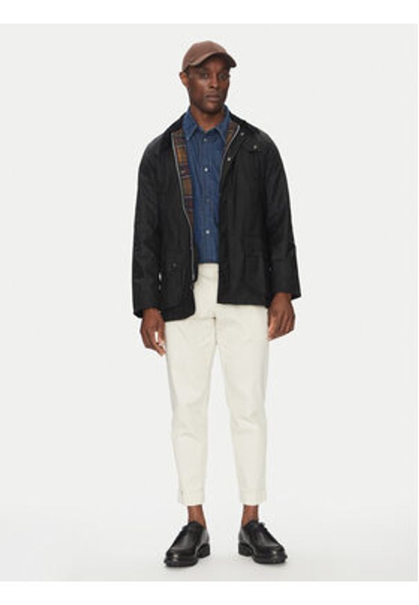 Barbour Kurtka przejściowa Ashby MWX0339BK72 Czarny Tailored Fit. Kolor: czarny. Materiał: bawełna
