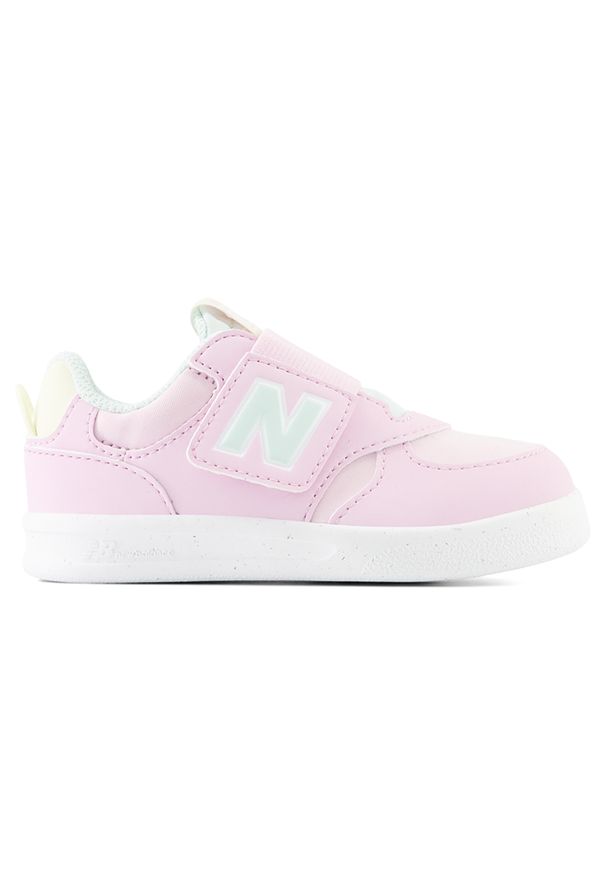 Buty niemowlęce New Balance NW300PY1 – różowe. Zapięcie: rzepy. Kolor: różowy. Materiał: syntetyk, materiał. Szerokość cholewki: normalna