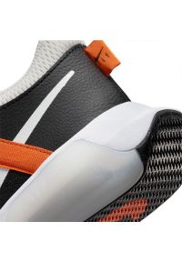 Buty do koszykówki Nike Air Zoom Coossover Jr DC5216 004 czarne czarne. Kolor: czarny. Materiał: tkanina, syntetyk, guma. Szerokość cholewki: normalna. Model: Nike Zoom. Sport: koszykówka #5