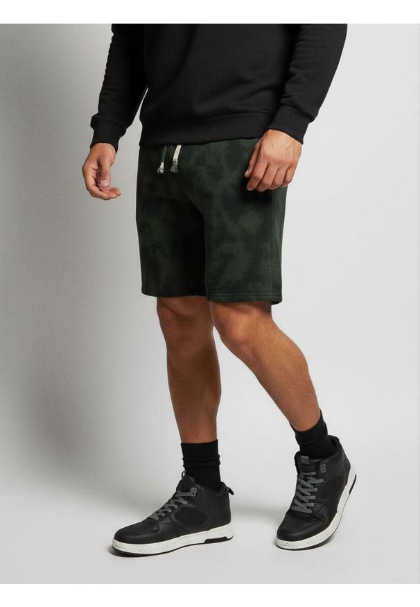 Sinsay - Luźne szorty wiązane w talii - szary. Kolor: szary