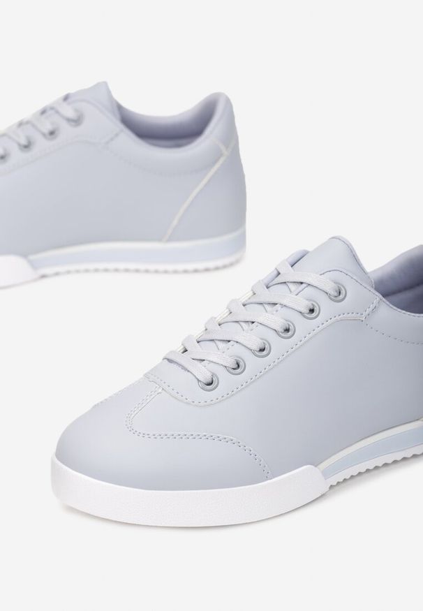 Born2be - Niebieskie Sneakersy Seems to Change. Nosek buta: okrągły. Zapięcie: sznurówki. Kolor: niebieski. Szerokość cholewki: normalna. Obcas: na płaskiej podeszwie