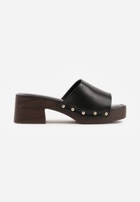 Born2be - Czarne Klapki na Obcasie i Platformie z Kwadratowym Noskiem i Nitami Ellebianca. Okazja: na co dzień. Kolor: czarny. Materiał: jeans. Obcas: na obcasie. Styl: casual, boho. Wysokość obcasa: średni #7