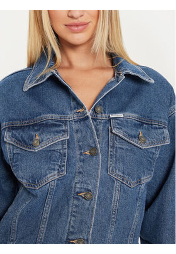 Guess Jeans Kurtka jeansowa W4YN56 D5CC3 Granatowy Oversize. Kolor: niebieski. Materiał: bawełna