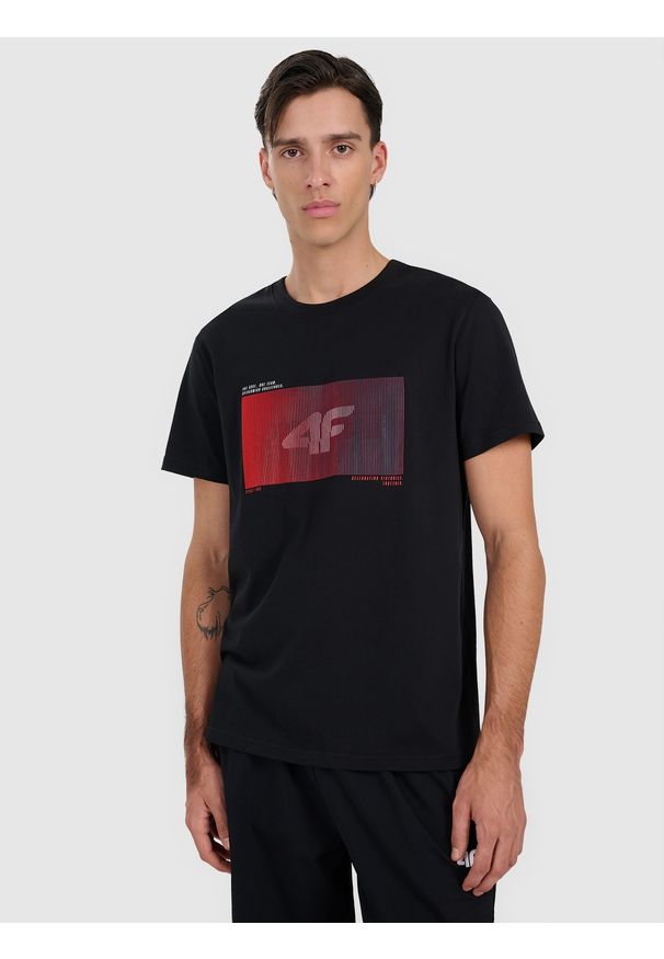 4f - 4F T-shirt regular z nadrukiem męski - czarny XL. Okazja: na co dzień. Kolor: czarny. Materiał: materiał, bawełna. Wzór: nadruk. Styl: casual