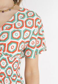 Born2be - Pomarańczowa Sukienka Mini z Wiskozy z Gumką w Pasie i Kopertowym Dekoltem Karisa. Kolor: pomarańczowy. Materiał: wiskoza. Długość rękawa: krótki rękaw. Sezon: wiosna, lato. Typ sukienki: kopertowe. Długość: mini #3