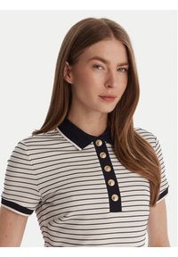 Guess Sukienka codzienna W6GK14 K2948 Biały Regular Fit. Okazja: na co dzień. Kolor: biały. Materiał: wiskoza. Typ sukienki: proste. Styl: casual #4