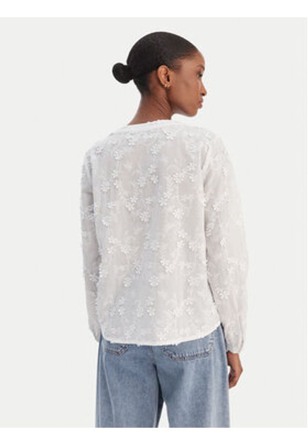 Tatuum Bluzka Relia T2501.044 Biały Regular Fit. Kolor: biały. Materiał: bawełna