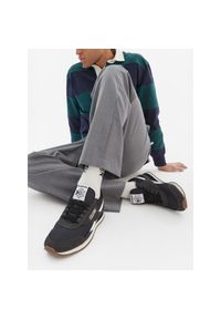 Sneakersy Reebok. Kolor: czarny. Model: Reebok Classic #1