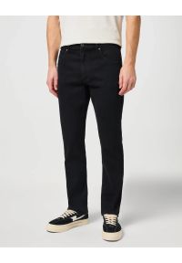 Wrangler - MESKIE SPODNIE WRANGLER REGULAR BLACK RINSE 112125980 #1