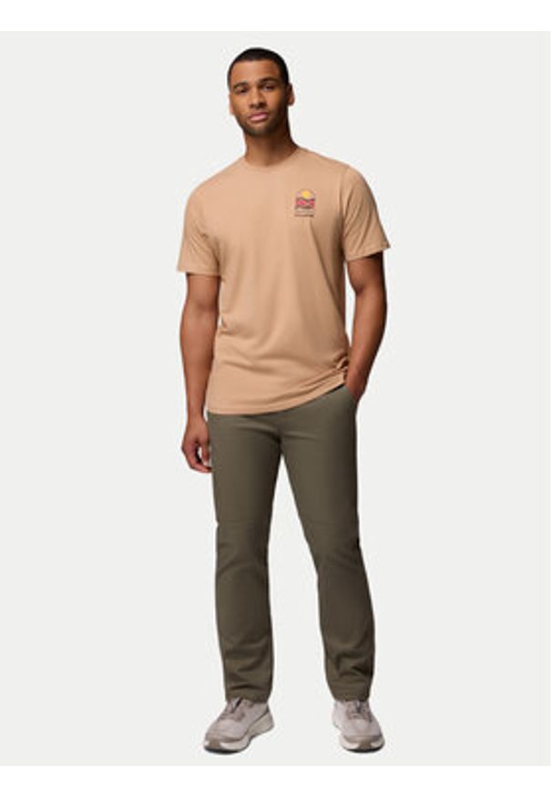 columbia - Columbia T-Shirt Explorers Canyon™ 2036451 Beżowy Regular Fit. Kolor: beżowy. Materiał: bawełna