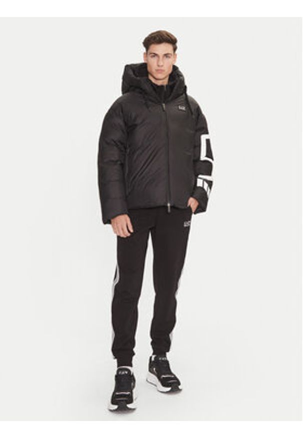EA7 Emporio Armani Kurtka zimowa 6DPB19 PNGAZ 1200 Czarny Regular Fit. Kolor: czarny. Materiał: syntetyk. Sezon: zima