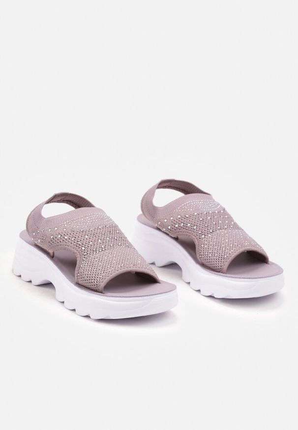 Born2be - Fioletowe Sandały Sportowe z Grubą Podeszwą i Elastyczną Cholewką z Cyrkoniami Blathia. Kolor: fioletowy. Styl: sportowy