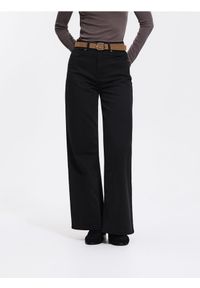 Reserved - Jeansy wide leg z dodatkiem lyocellu - czarny. Kolor: czarny