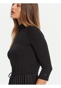 TOMMY HILFIGER - Tommy Hilfiger Sukienka codzienna WW0WW46138 Czarny Slim Fit. Okazja: na co dzień. Kolor: czarny. Materiał: wiskoza, syntetyk. Typ sukienki: proste. Styl: casual #4