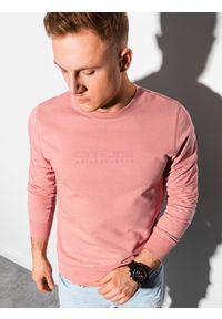 Ombre Clothing - Bluza męska bez kaptura z nadrukiem B1160 - różowa - XXL. Typ kołnierza: bez kaptura. Kolor: różowy. Materiał: bawełna, poliester. Wzór: nadruk #4