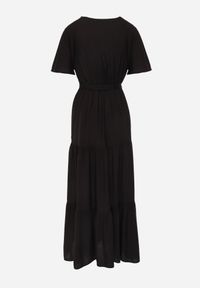 Born2be - Czarna Rozkloszowana Sukienka Maxi z Wiązanym Paskiem Japhelia. Kolor: czarny. Materiał: materiał. Styl: klasyczny. Długość: maxi #7