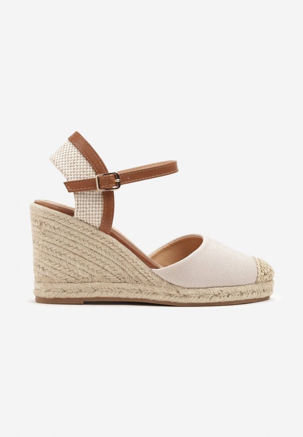 Renee - Beżowe Sandały Vices w Stylu Espadryli na Koturnie z Plecionki Amoiella. Okazja: na co dzień. Kolor: beżowy. Sezon: wiosna, lato. Obcas: na koturnie. Styl: elegancki, boho, casual