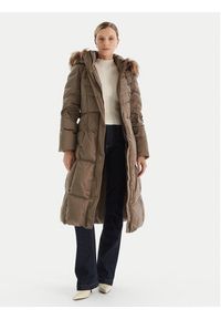 Guess Kurtka puchowa W5BL29 W2802 Brązowy Regular Fit. Kolor: brązowy. Materiał: syntetyk