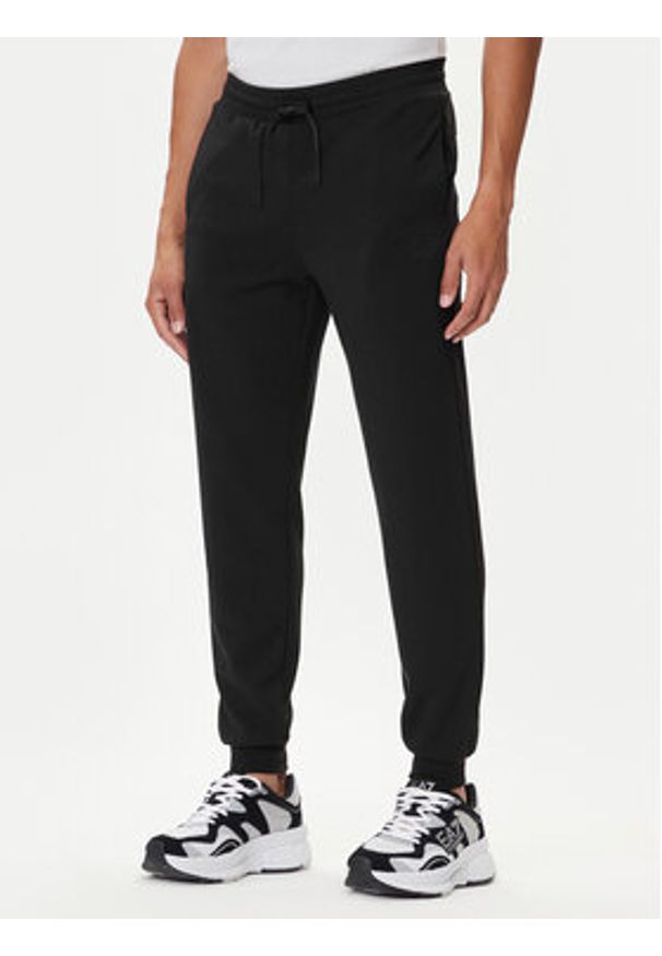 EA7 Emporio Armani Dres 7M000664 AF12501 UC001 Czarny Regular Fit. Kolor: czarny. Materiał: syntetyk