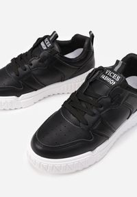 Born2be - Czarne Sneakersy Delephone. Wysokość cholewki: przed kostkę. Kolor: czarny. Szerokość cholewki: normalna. Wzór: aplikacja, geometria #7