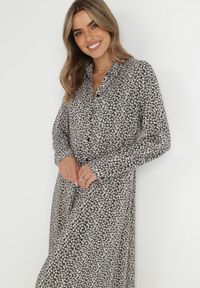 Born2be - Czarno-Biała Sukienka Hekadia. Okazja: na co dzień. Kolor: czarny. Materiał: wiskoza, tkanina. Długość rękawa: długi rękaw. Wzór: kwiaty. Typ sukienki: proste, koszulowe. Styl: casual. Długość: maxi #5