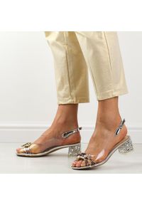 DiA - Srebrne silikonowe sandały damskie na obcasie z kryształami, transpare. Kolor: srebrny. Materiał: skóra. Obcas: na obcasie. Wysokość obcasa: średni