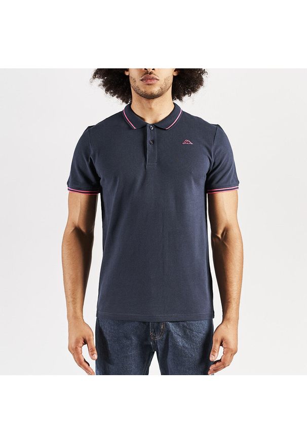 Polo Kappa Ezio Korporate. Typ kołnierza: polo. Kolor: wielokolorowy, niebieski, różowy. Styl: elegancki, sportowy