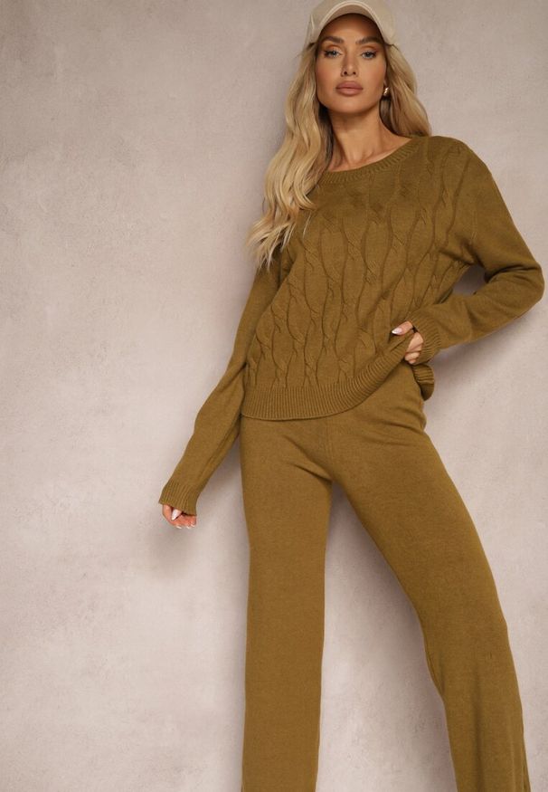 Renee - Zielony Komplet z Wełną ze Spodniami Typu Wide Leg i Strukturalnym Swetrem Naonella. Kolor: zielony. Materiał: wełna