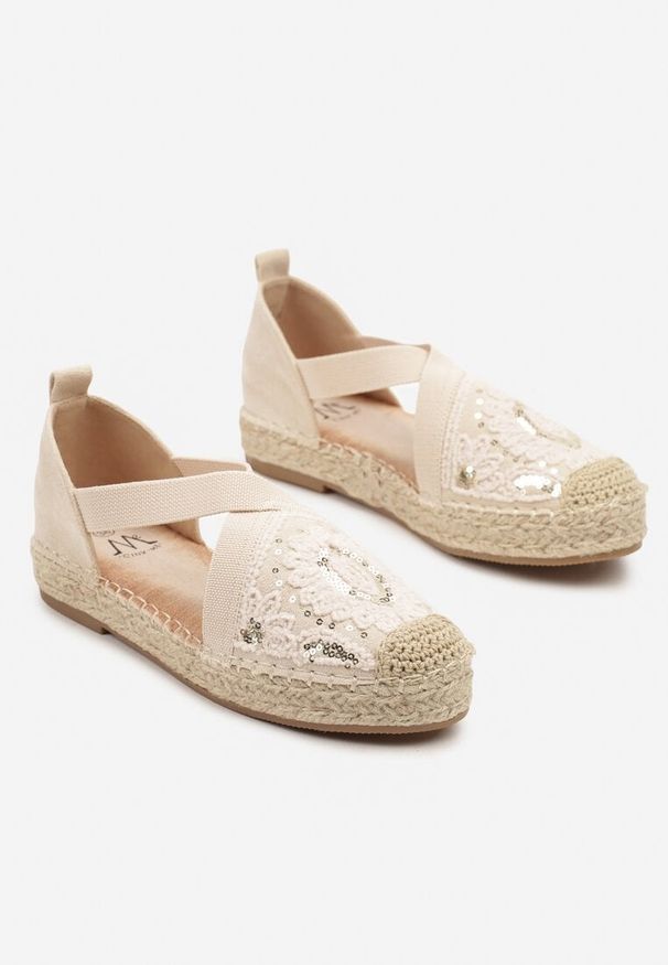 Born2be - Beżowe Espadryle Boho z Haftem Elastycznymi Paskami i Plecionką Iloriva. Okazja: na co dzień. Zapięcie: pasek. Kolor: beżowy. Materiał: koronka. Wzór: haft. Styl: boho