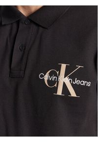 Calvin Klein Jeans Polo J30J322451 Czarny Regular Fit. Typ kołnierza: polo. Kolor: czarny. Materiał: bawełna