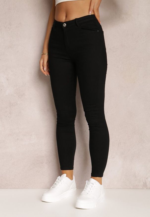 Renee - Czarne Spodnie Skinny Eulalia. Kolor: czarny. Materiał: tkanina. Długość: długie. Wzór: gładki. Styl: klasyczny