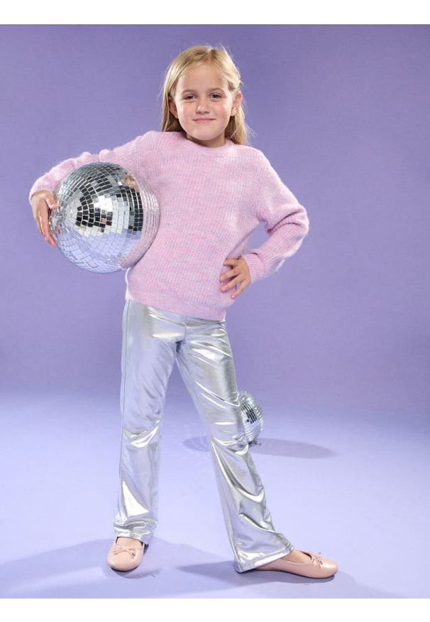 Sinsay - Eleganckie spodnie flare - srebrny. Kolor: srebrny. Styl: elegancki