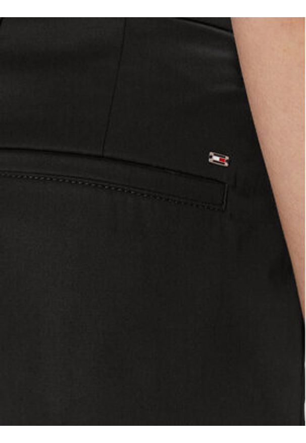 TOMMY HILFIGER - Tommy Hilfiger Szorty materiałowe WW0WW41769 Czarny Regular Fit. Kolor: czarny. Materiał: bawełna