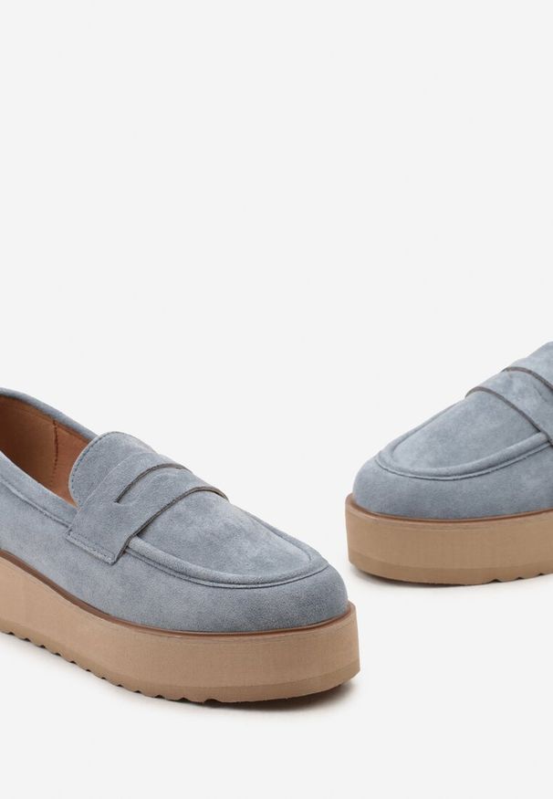 Born2be - Niebieskie Półbuty Mokasyny na Platformie z Minimalistycznym Paseczkiem Soilema. Okazja: na spotkanie biznesowe, do pracy. Kolor: niebieski. Materiał: jeans. Obcas: na platformie. Styl: elegancki, biznesowy