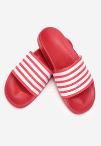 Born2be - Czerwone Klapki Sinanea. Okazja: na plażę. Nosek buta: okrągły. Kolor: czerwony. Materiał: jeans, guma. Sezon: lato. Obcas: na płaskiej podeszwie #5