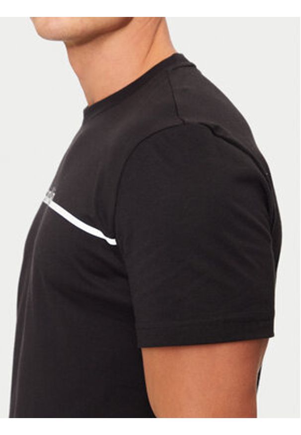 Calvin Klein T-Shirt K10K113802 Czarny Regular Fit. Kolor: czarny. Materiał: bawełna