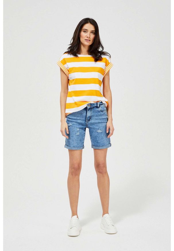 MOODO - Szorty jeansowe z przetarciami. Materiał: jeans. Wzór: gładki