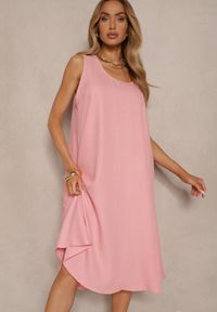 Renee - Różowa Basicowa Sukienka o Rozkloszowanym Kroju Mevolira. Okazja: na co dzień. Kolor: różowy. Typ sukienki: rozkloszowane. Styl: klasyczny, elegancki, casual