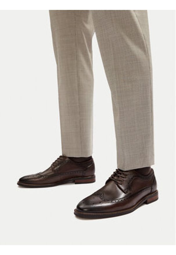 Gino Rossi Półbuty GINO-01 125AM Brązowy. Kolor: brązowy. Materiał: skóra