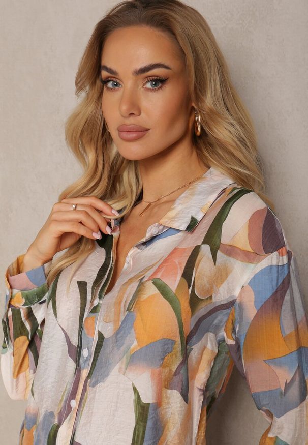Renee - Beżowo-Zielona Koszula o Klasycznym Fasonie w Abstrakcyjny Wzór Ratevia. Kolor: beżowy. Styl: klasyczny