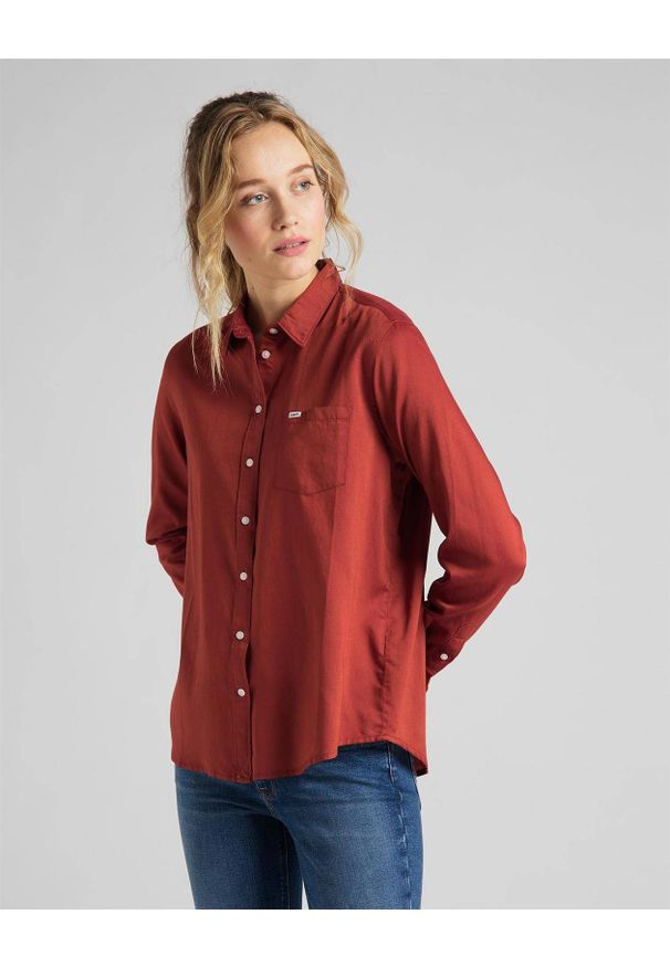 Lee - LEE ONE POCKET SHIRT DAMSKA KOSZULA MATERIAŁOWA RED OCHRE L45TGFOE. Materiał: materiał