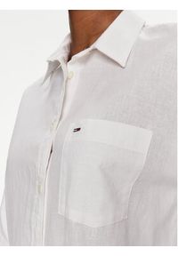 Tommy Jeans Koszula DW0DW17735 Biały Regular Fit. Kolor: biały. Materiał: bawełna, len