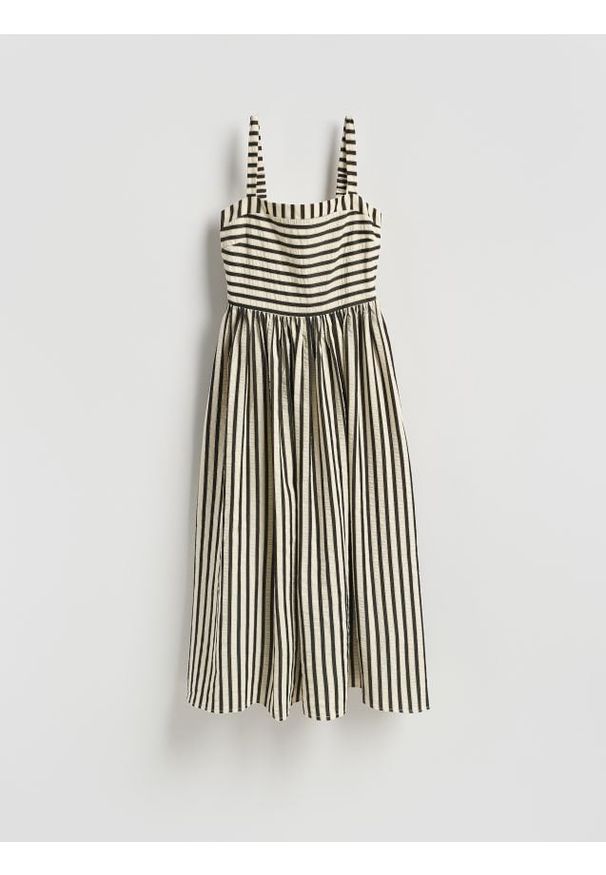 Reserved - Sukienka midi w paski - wielobarwny. Materiał: wiskoza, tkanina. Wzór: paski. Długość: midi