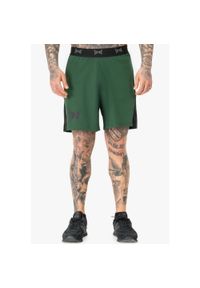 TAPOUT - Krótka klasyczna coupe Tapout. Kolor: czarny, wielokolorowy, brązowy, zielony. Długość: krótkie. Sezon: lato. Sport: fitness #1